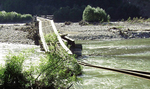 Zni�en� most ve Vyhod�