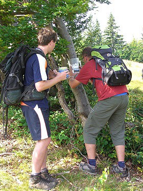 Na horn� hranici lesa byl probl�m vyzna�it odbo�ku